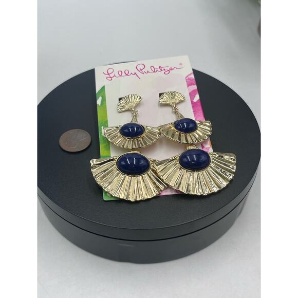 Lilly Pulitzer Coastal Shell Blue Fan Drop Clip On Earring In Gold Metallic - Picture 4 of 6